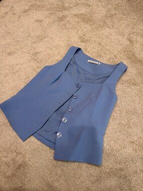 Abercrombie Blue Tailored Vest Top | Button Front | Trendy Spring Piece